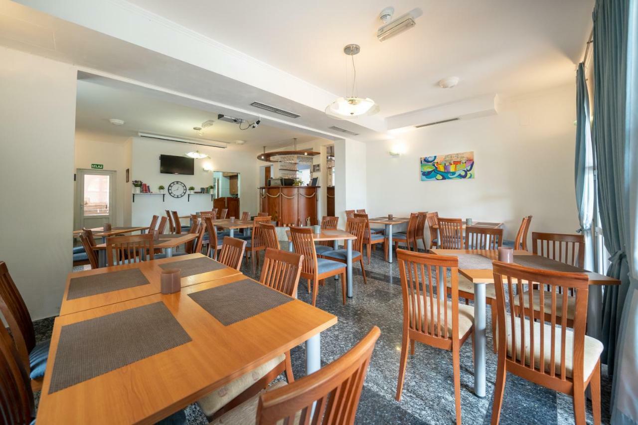 Hotel Hygge Biograd Na Moru Exterior foto